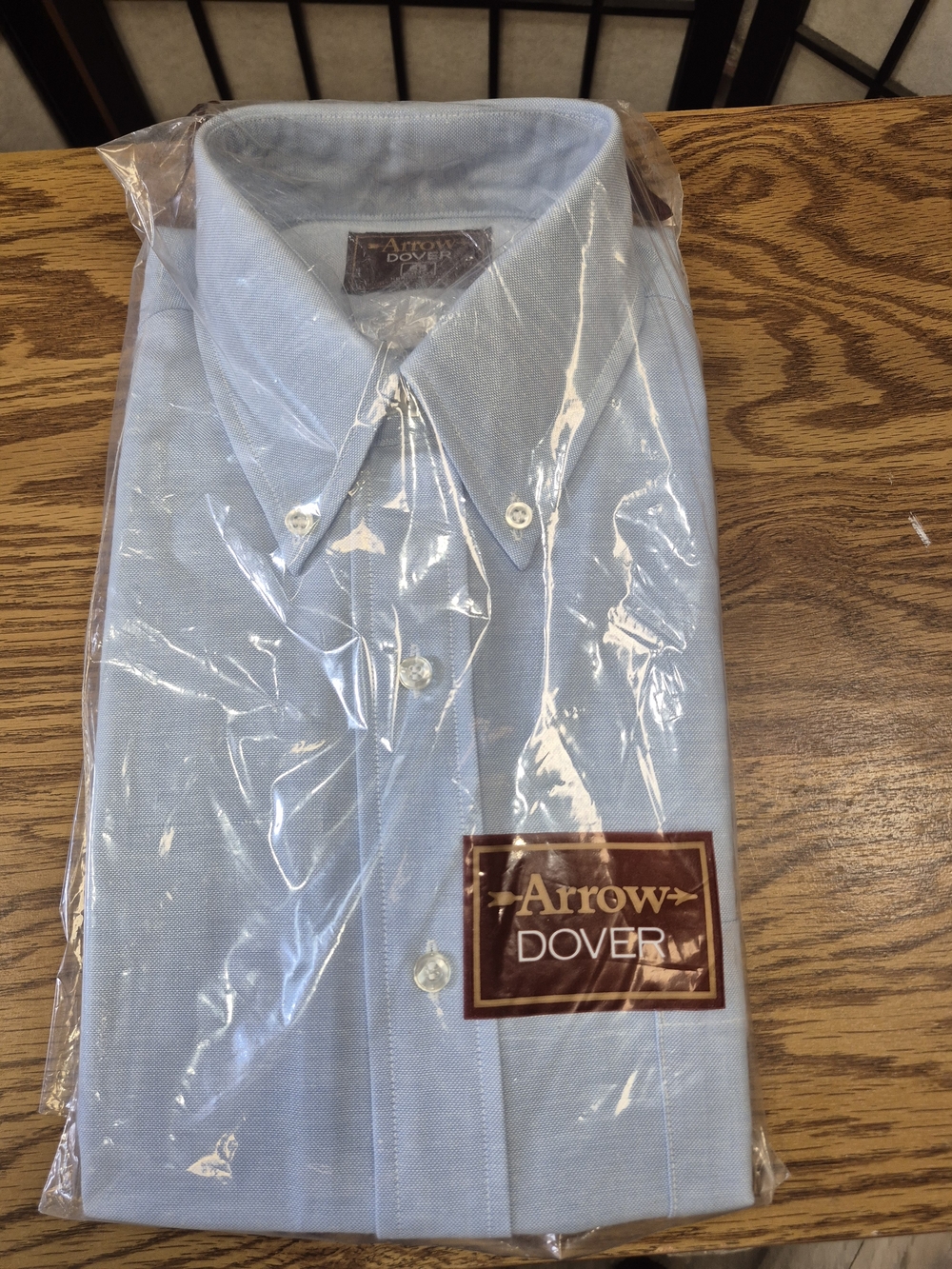 Vintage Arrow Men's Light Blue Button-Down Dress Shirt 60% Cotton 40% Polyester